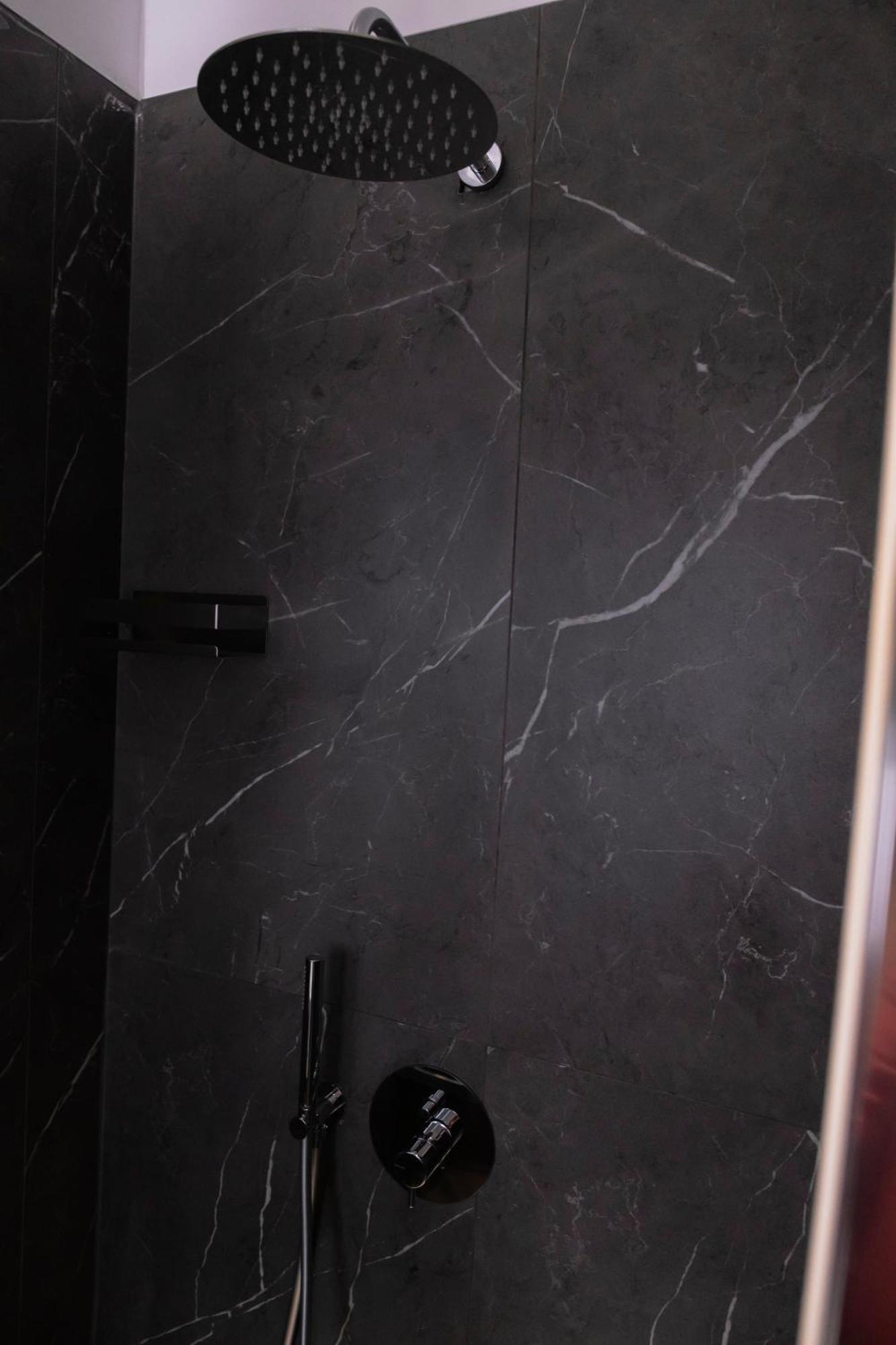 Barneys Design Apartment Таранто Экстерьер фото
